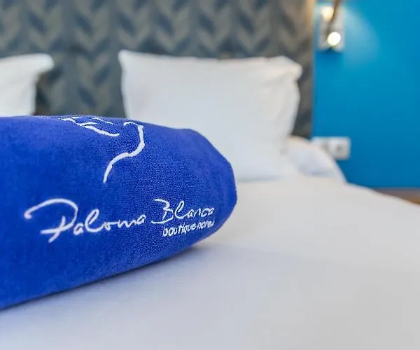 Paloma Blanca Boutique (adults Only) 2*