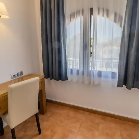 Paloma Blanca Boutique (adults Only) 2*