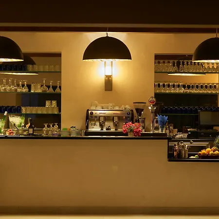 Paloma Blanca Boutique (adults Only) マルベーリャ