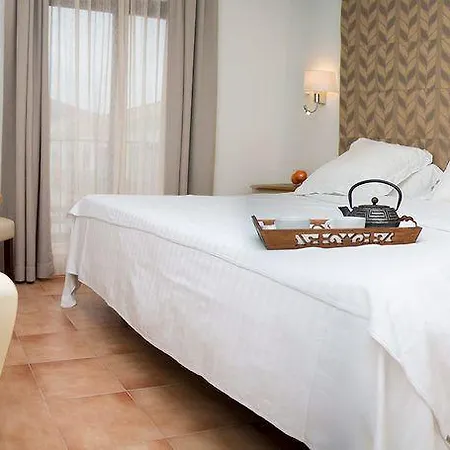 Hotel Paloma Blanca Boutique 3*