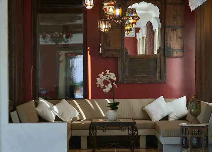 Paloma Blanca Boutique (adults Only)