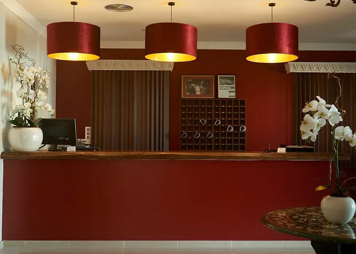 מלון Paloma Blanca Boutique (adults Only) 2*